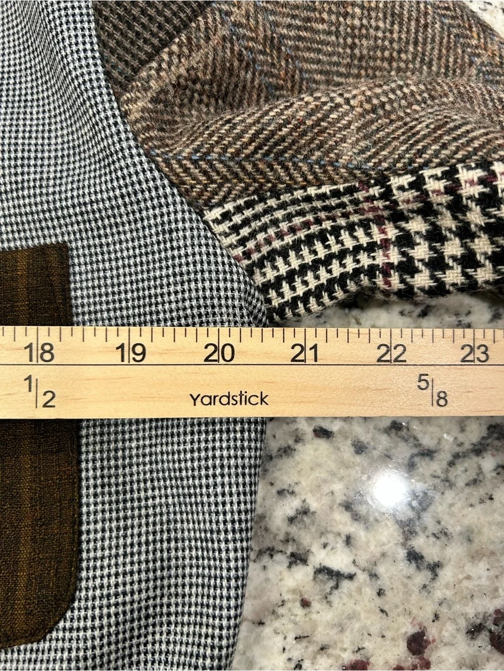 Compagnie BX Patchwork Tweed Blazer  Wool Blend Herringbone Plaid Men  S VTG 90s